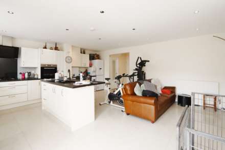 Gainsborough Road, New Malden, Image 2