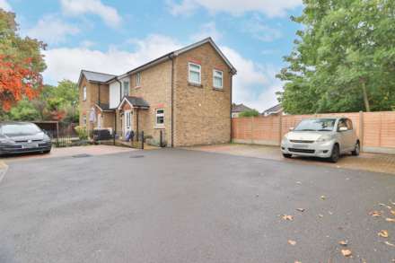 Crystal Place, Worcester Park, Image 8