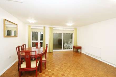 Newborough Green, New Malden, Image 3