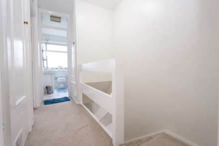 Newborough Green, New Malden, Image 4