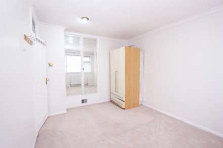 Newborough Green, New Malden, Image 5