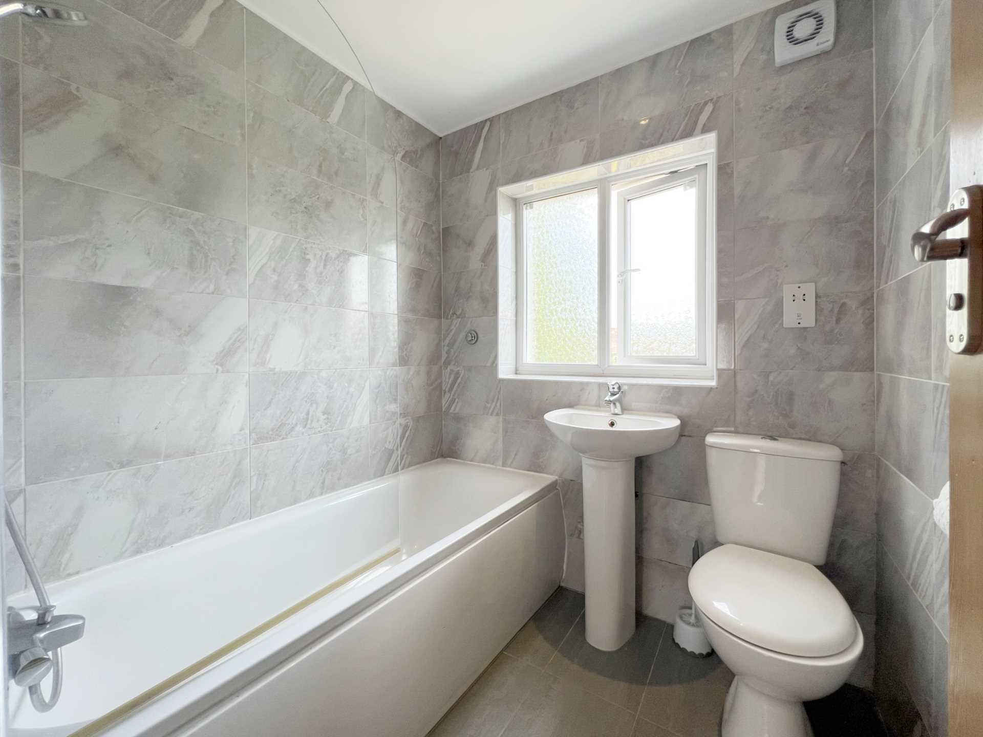 Buckland Way, Worcester Park, Image 4