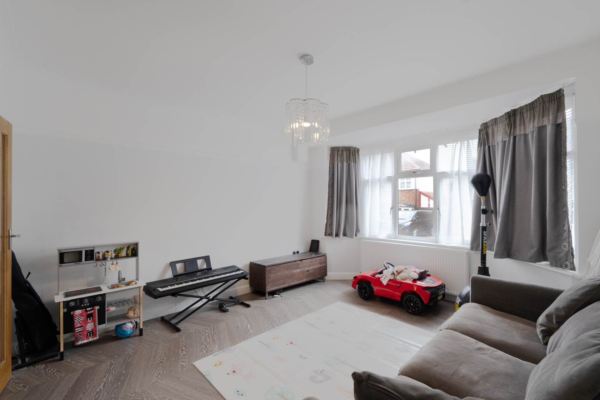 Egerton Road, Surrey, Image 2