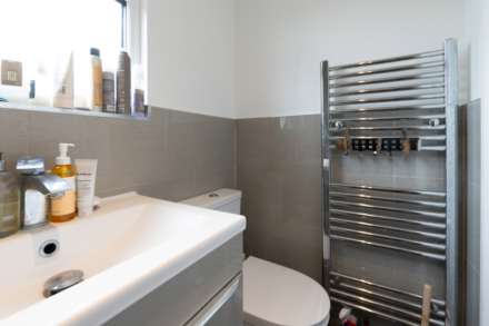 Egerton Road, Surrey, Image 10