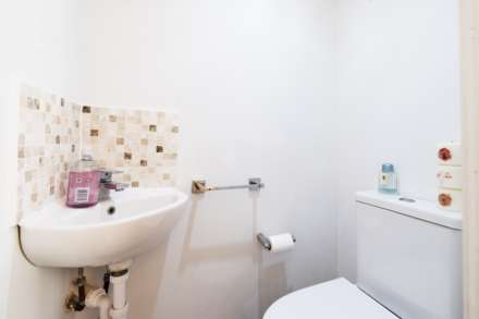 Egerton Road, Surrey, Image 11