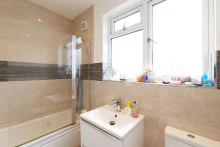 Egerton Road, Surrey, Image 7