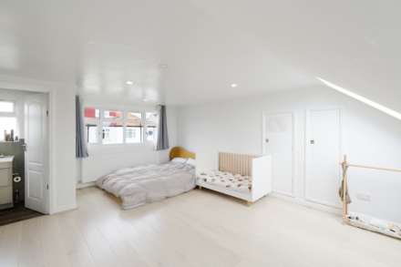 Egerton Road, Surrey, Image 8