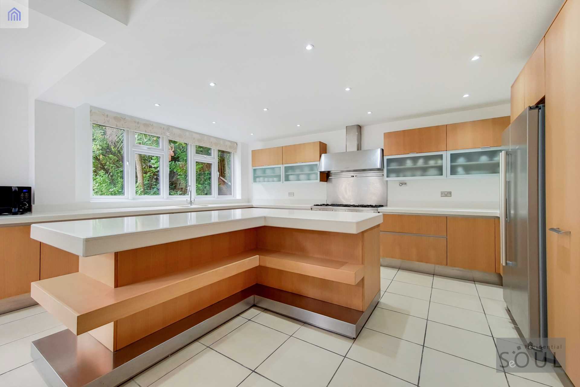 Birchmead, Coombe Hill Road, Image 17