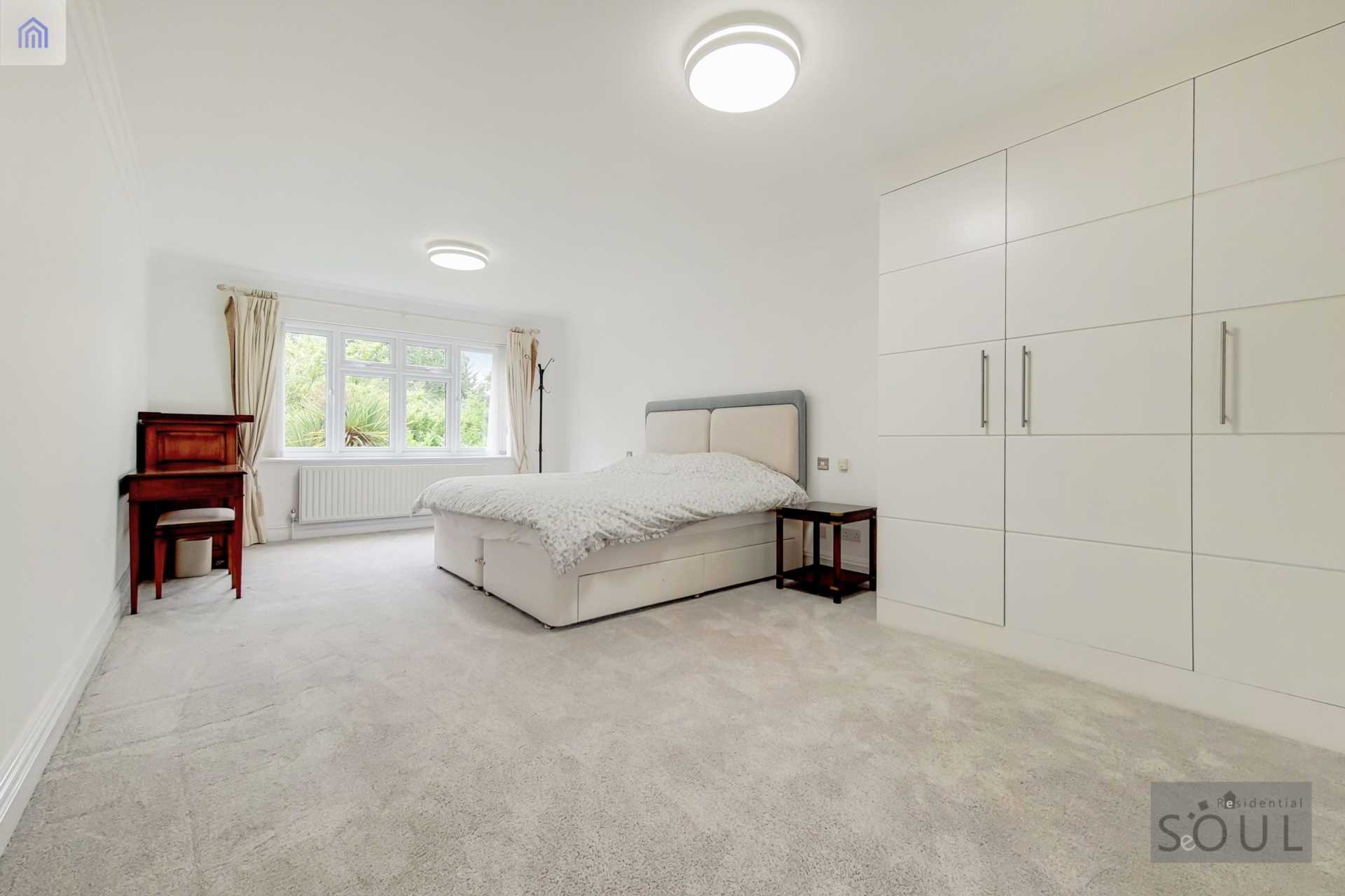 Birchmead, Coombe Hill Road, Image 21