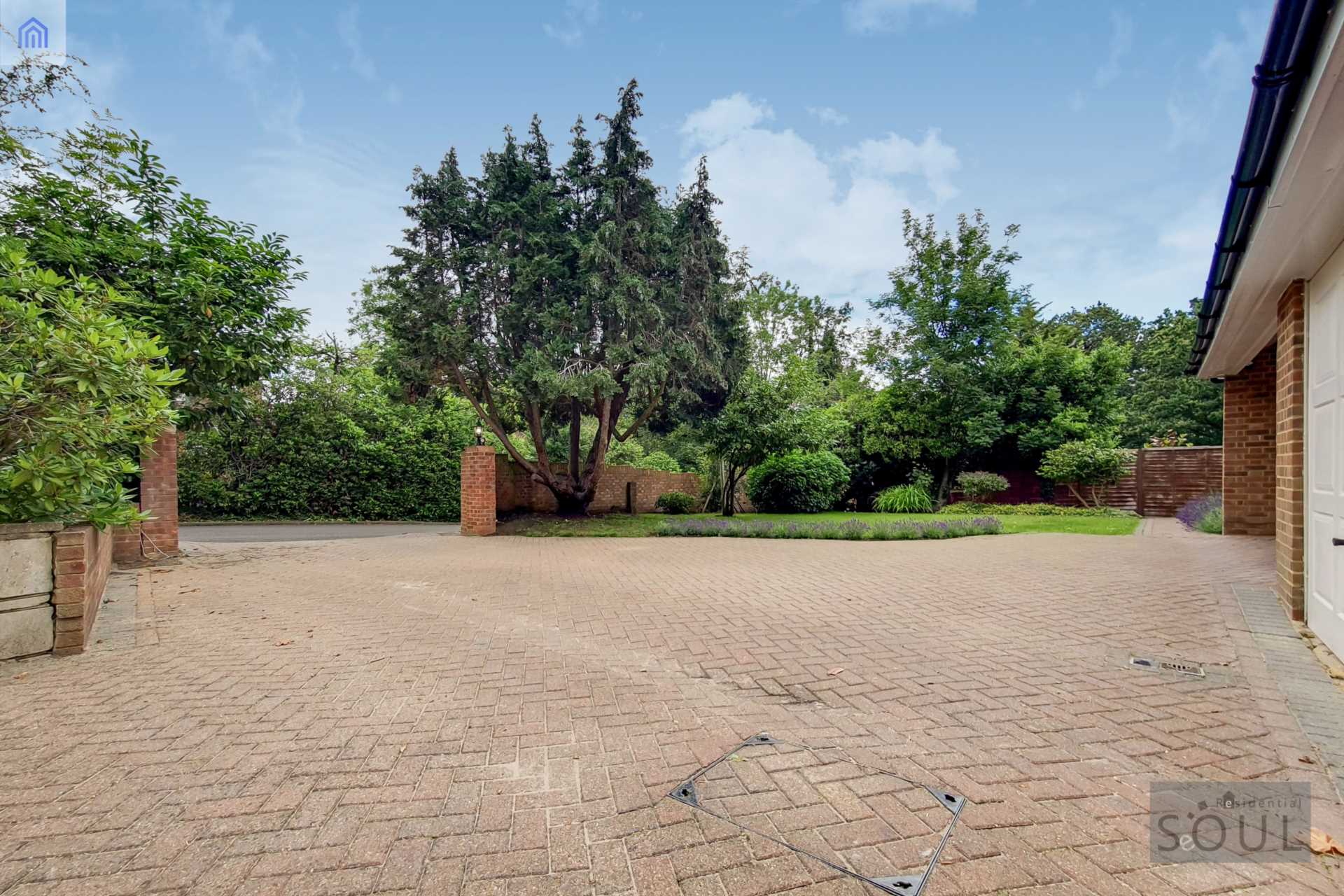 Birchmead, Coombe Hill Road, Image 37