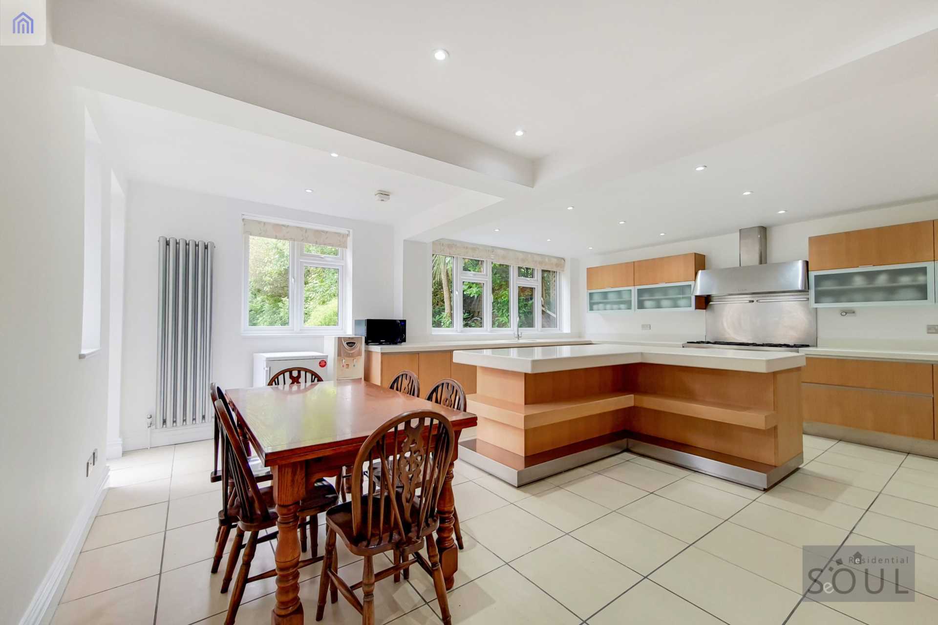 Birchmead, Coombe Hill Road, Image 5