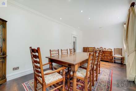 Birchmead, Coombe Hill Road, Image 12