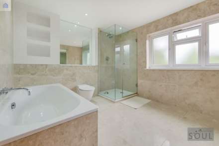 Birchmead, Coombe Hill Road, Image 22