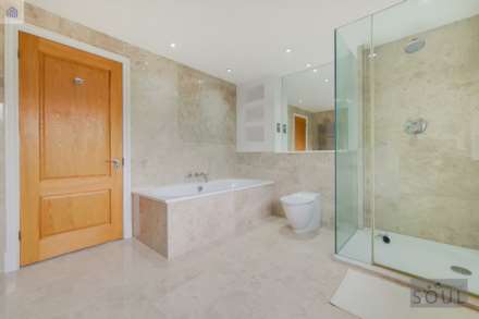 Birchmead, Coombe Hill Road, Image 23