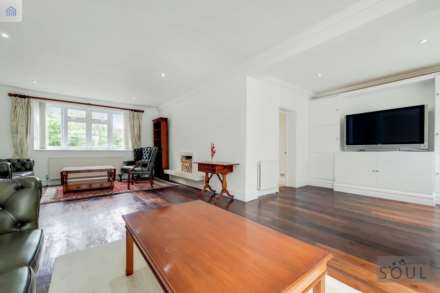Birchmead, Coombe Hill Road, Image 7