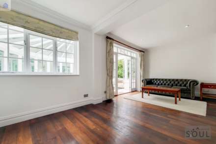 Birchmead, Coombe Hill Road, Image 9