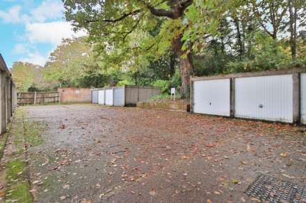 Nell Court, 32 Lovelace Road, Image 10