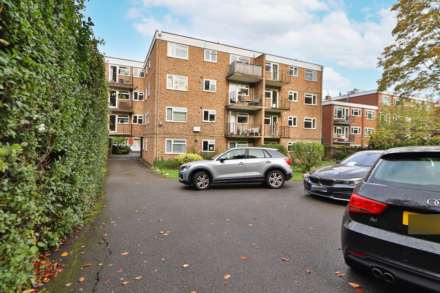 Nell Court, 32 Lovelace Road, Image 11
