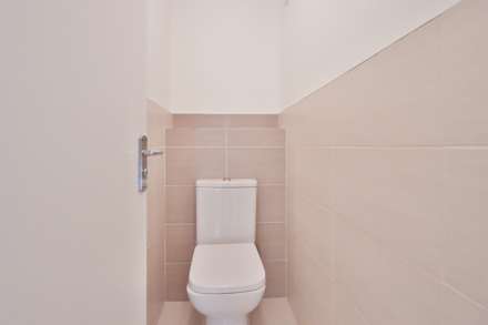 Nell Court, 32 Lovelace Road, Image 4