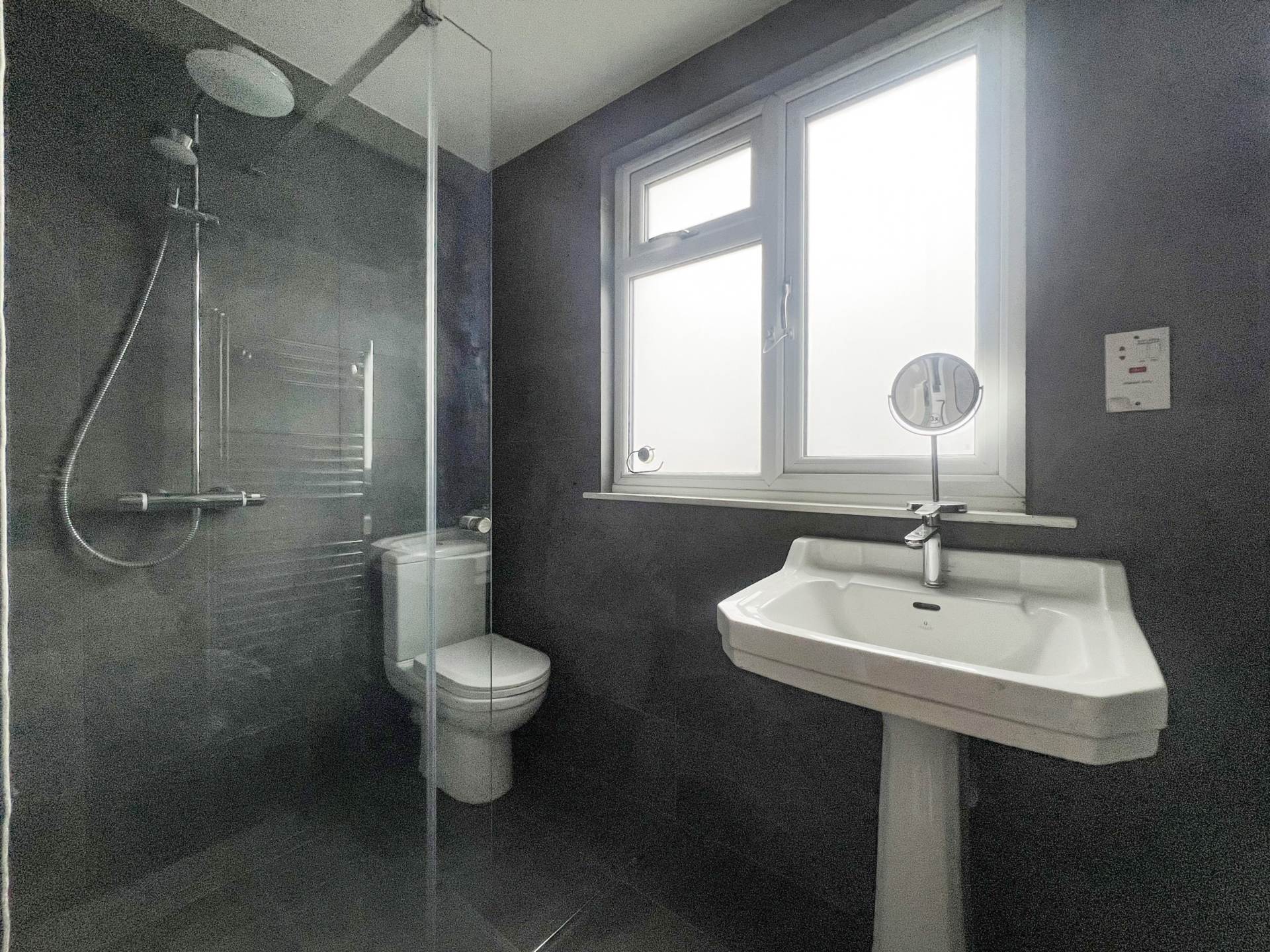 West Barnes Lane, New Malden, Image 11