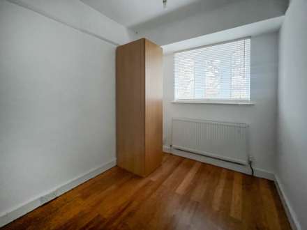 West Barnes Lane, New Malden, Image 10