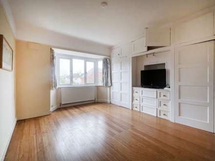 West Barnes Lane, New Malden, Image 7