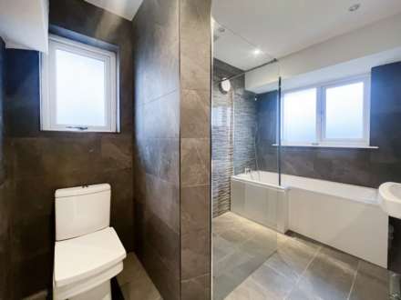 West Barnes Lane, New Malden, Image 8