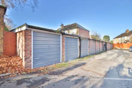 Wickham Close, New Malden, Image 10