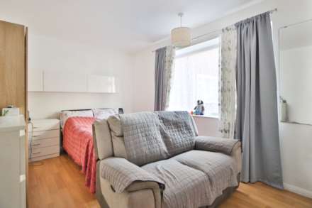 Wickham Close, New Malden, Image 5