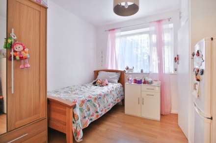 Wickham Close, New Malden, Image 8
