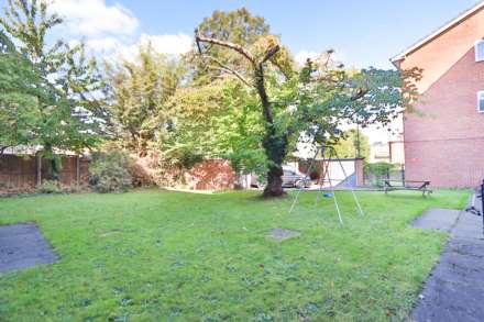 Wickham Close, New Malden, Image 9