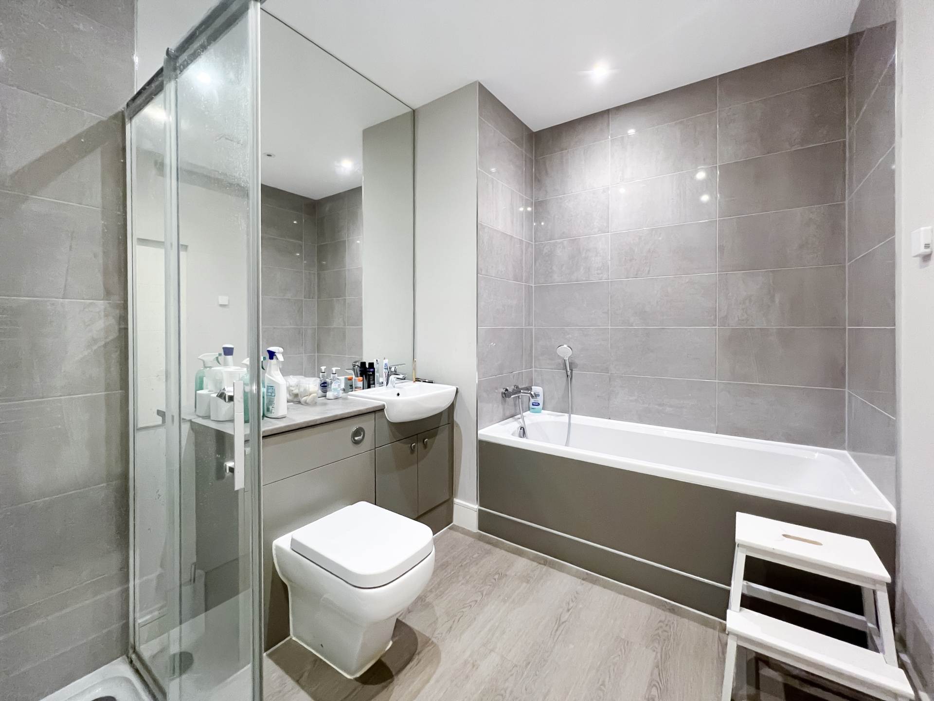 Coombe Road, New Malden, Image 7