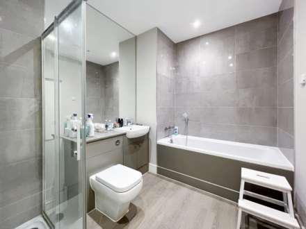 Coombe Road, New Malden, Image 7