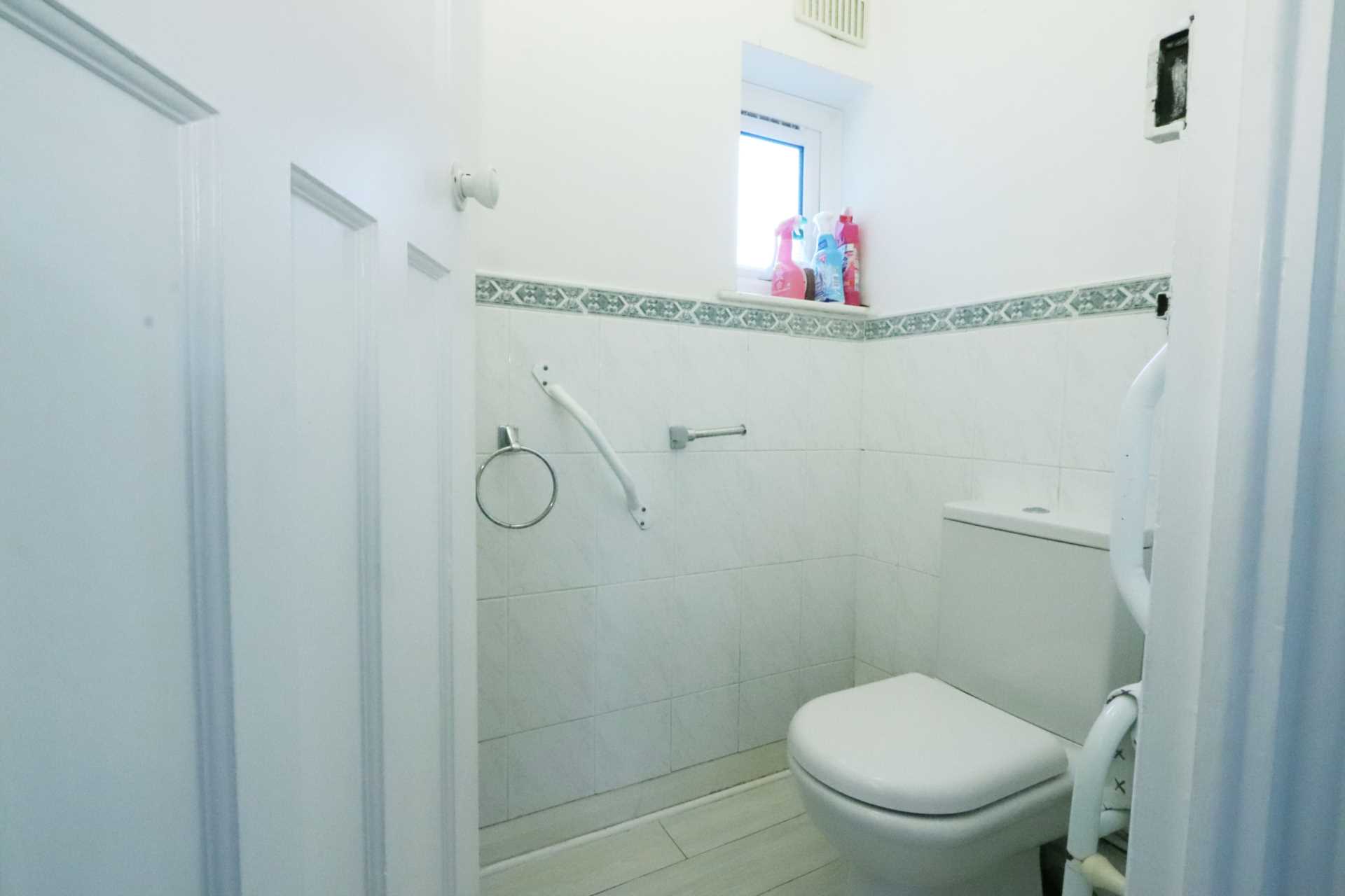 Amberwood Rise, New Malden, Image 10