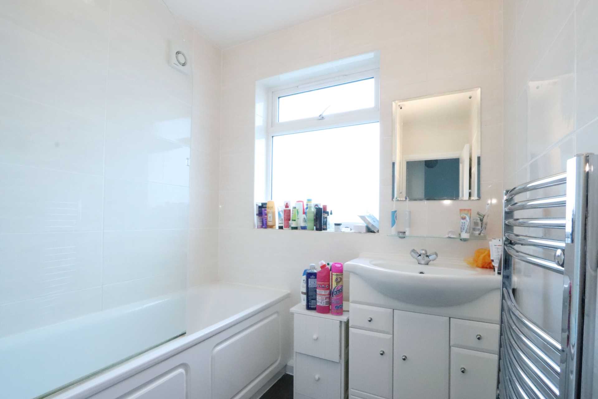 Amberwood Rise, New Malden, Image 11