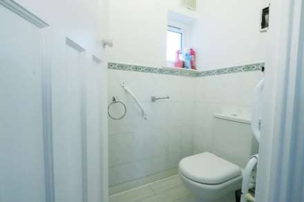 Amberwood Rise, New Malden, Image 10