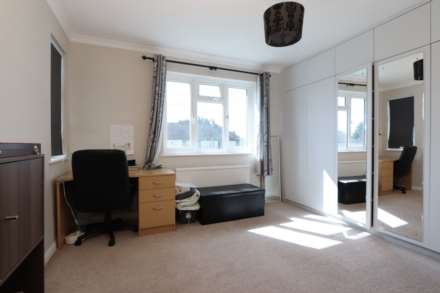Amberwood Rise, New Malden, Image 8