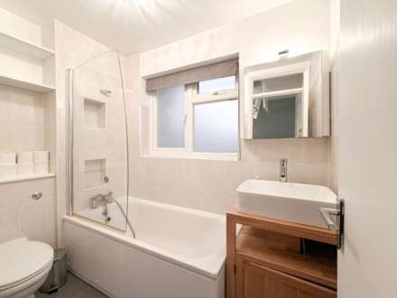 Tregaron Gardens, Kingston Upon Thames, Image 5