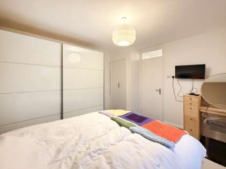 Tregaron Gardens, Kingston Upon Thames, Image 7