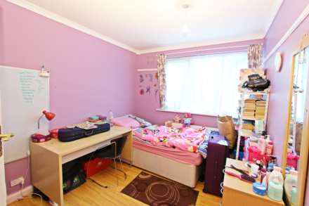 Manor Drive North, New Malden, Image 3