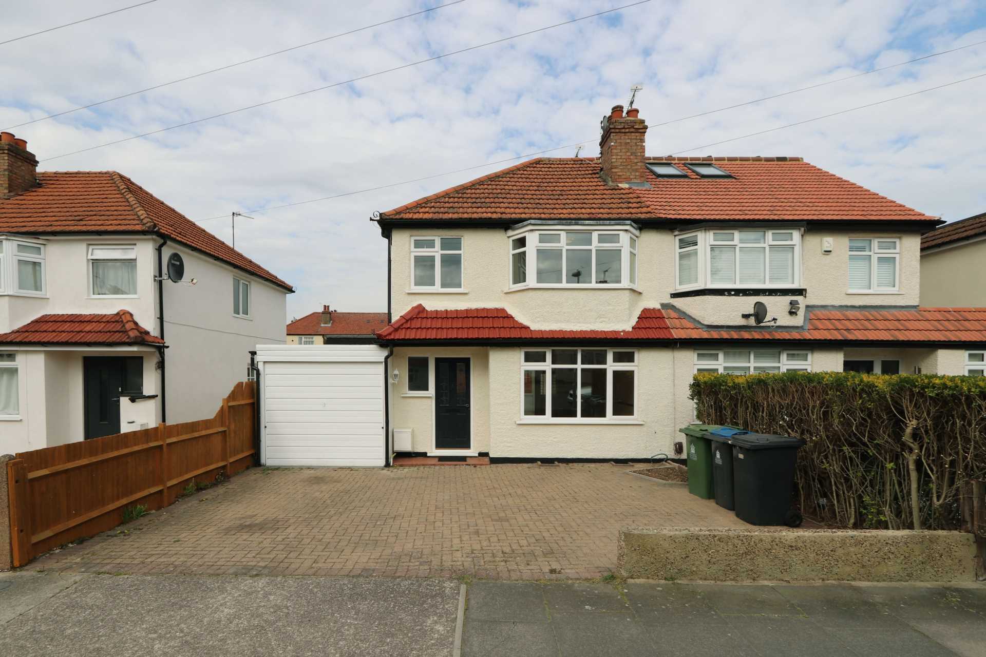 Ravenswood Avenue, Surbiton, Image 1