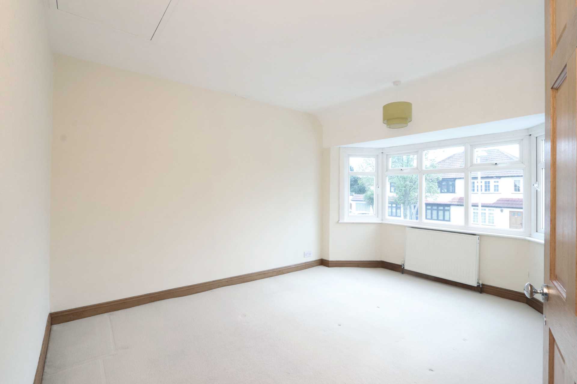 Ravenswood Avenue, Surbiton, Image 8