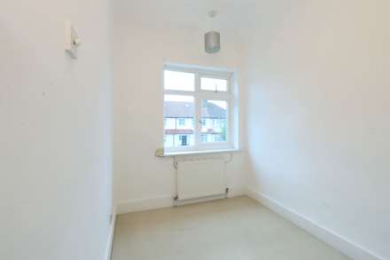Ravenswood Avenue, Surbiton, Image 9