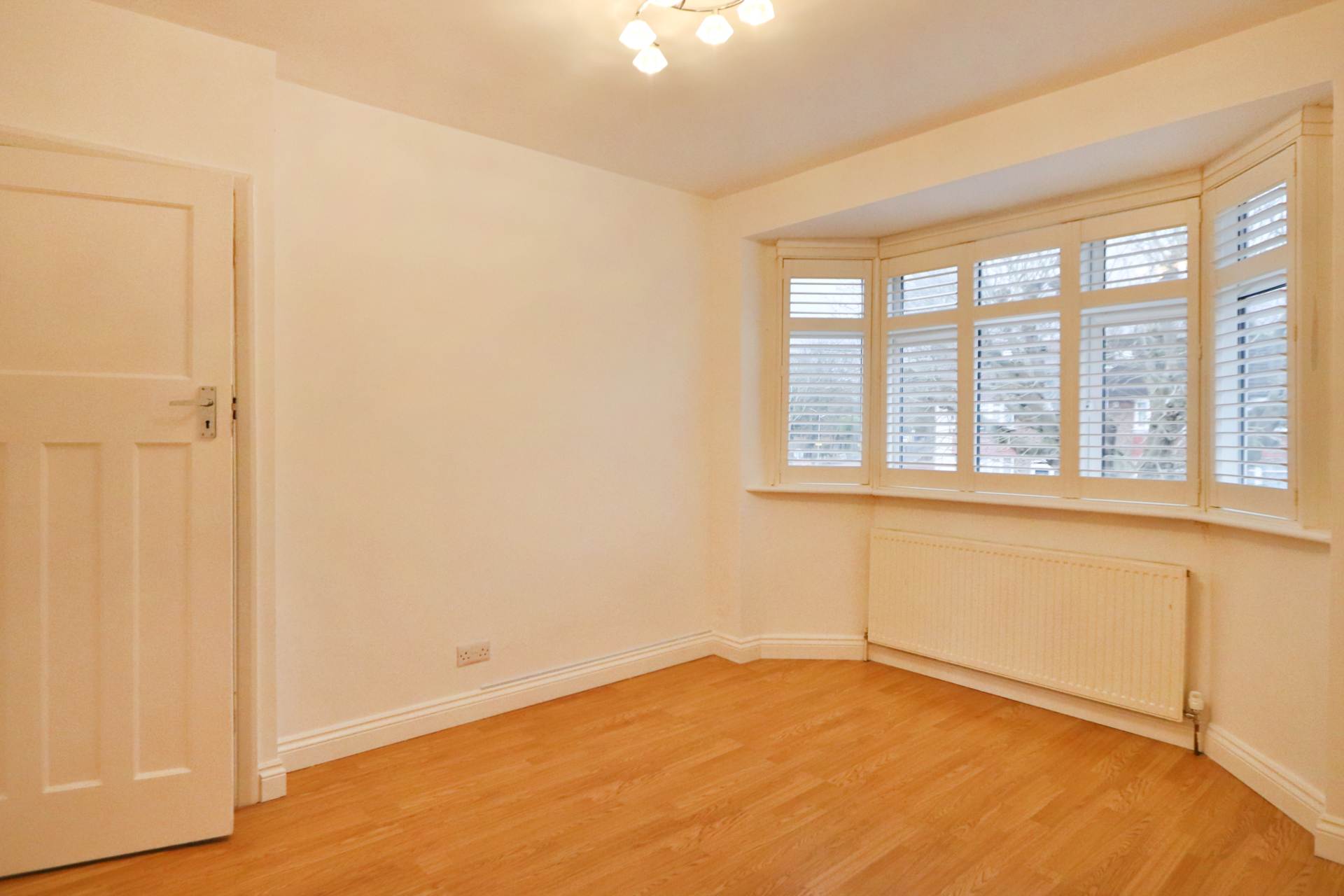 Hillcross Avenue, Morden, Image 13