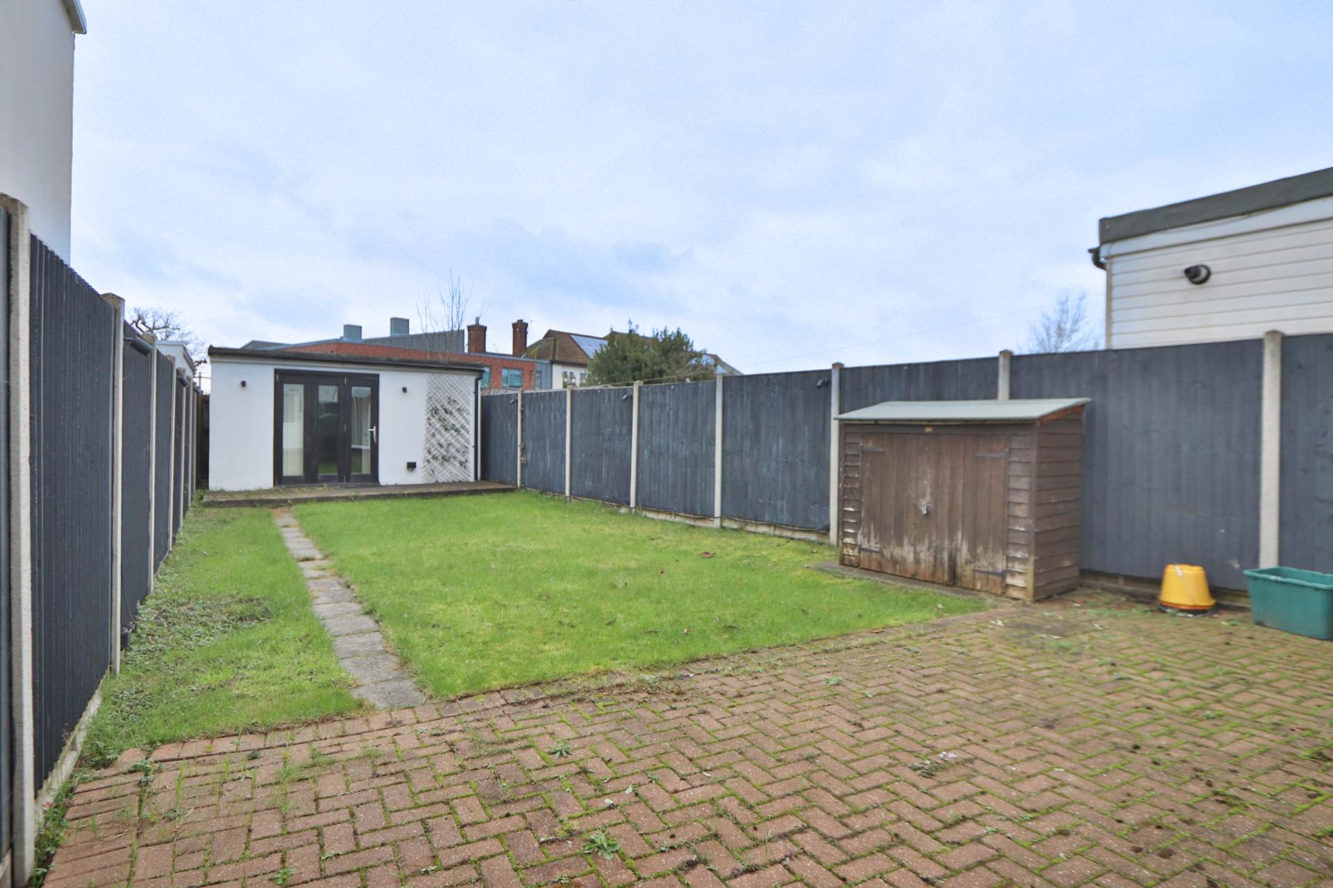 Hillcross Avenue, Morden, Image 14