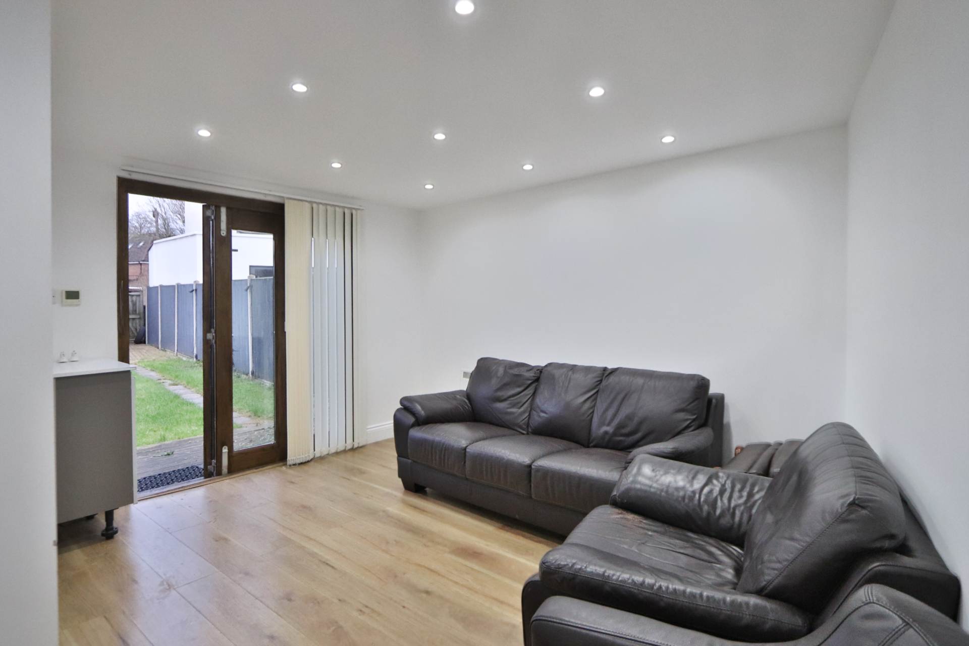 Hillcross Avenue, Morden, Image 18