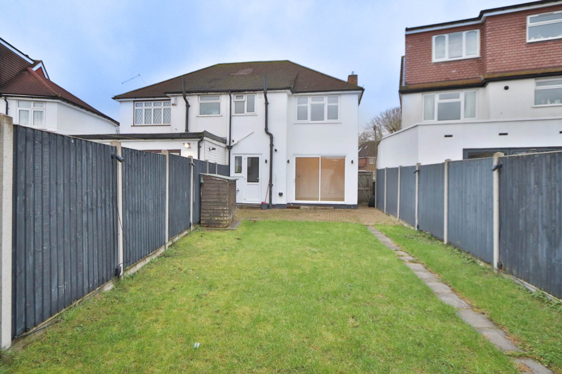 Hillcross Avenue, Morden, Image 20