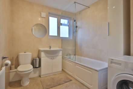 Hillcross Avenue, Morden, Image 10