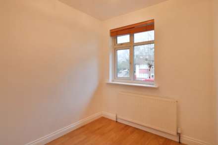 Hillcross Avenue, Morden, Image 11