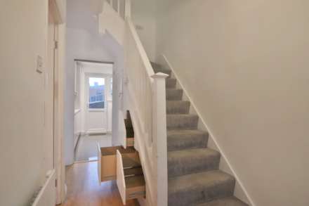 Hillcross Avenue, Morden, Image 2